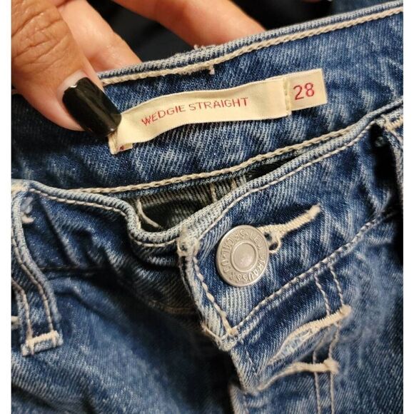 Levi's Wedgie Straight Leg Jeans 28 - Picture 9 of 11